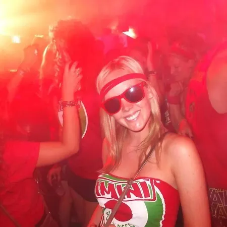 Sunflower Backpacker & Bar Hostel