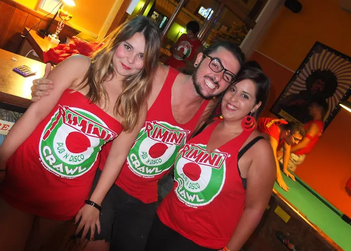 Sunflower Backpacker & Bar *