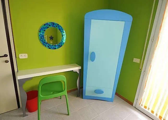 Hostel Sunflower Backpacker & Bar *