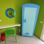 אכסניה Sunflower Backpacker & Bar *