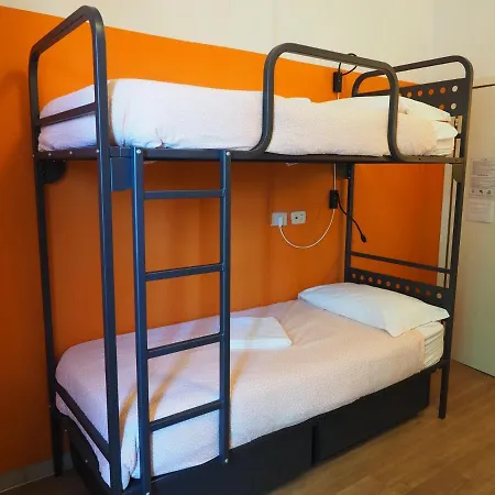 Sunflower Backpacker & Bar Hostel Rimini