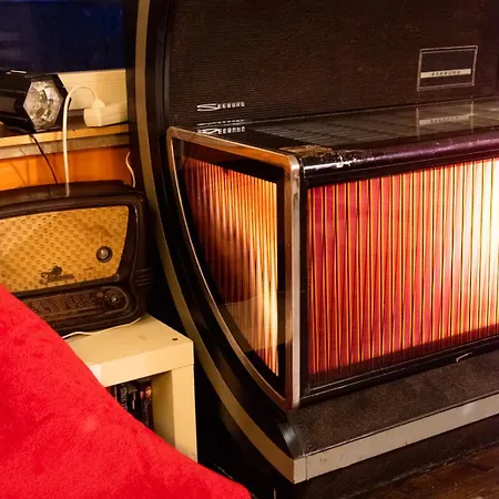 Sunflower Backpacker & Bar אכסניה *