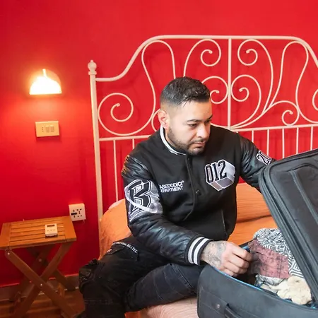 Sunflower Backpacker & Bar רימיני