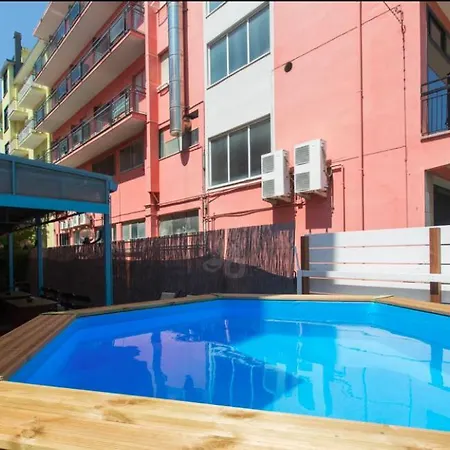 אכסניה Sunflower Backpacker & Bar רימיני