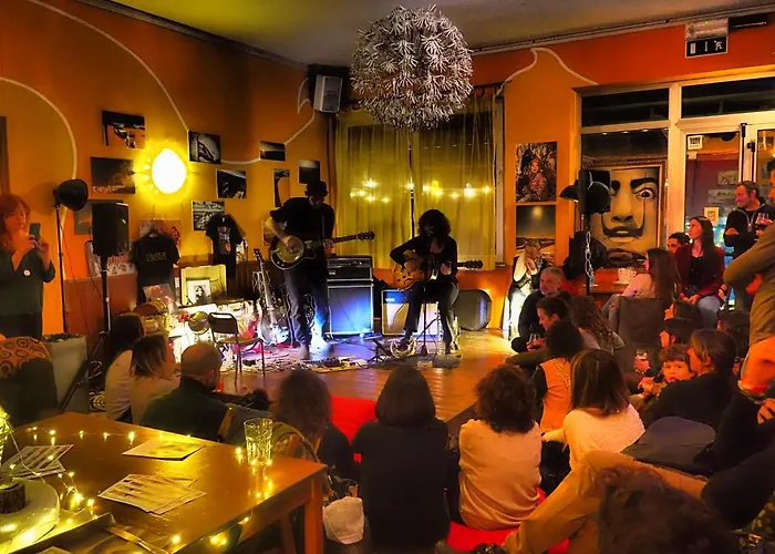 Sunflower Backpacker Hostel Rimini