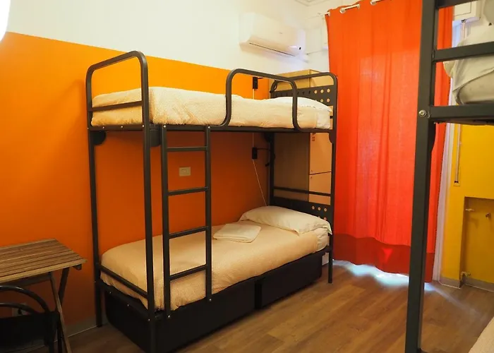 Sunflower Backpacker & Bar Hostel Rimini