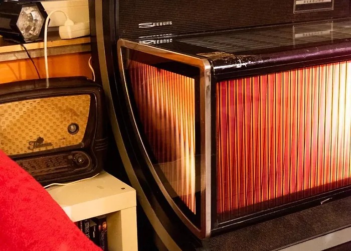 Sunflower Backpacker Hostel *