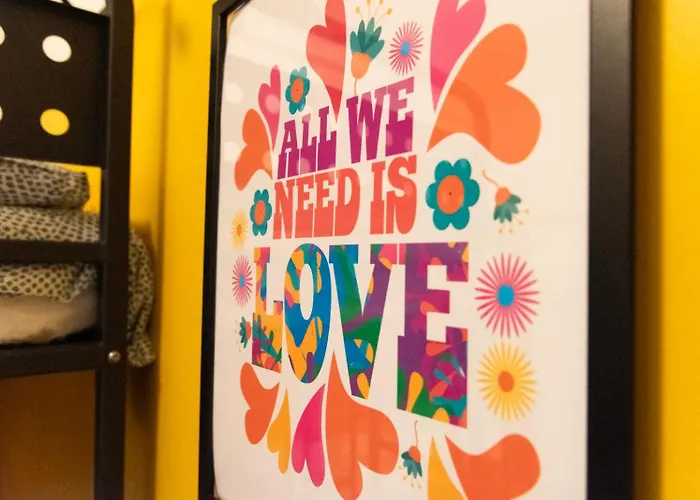 旅馆 Sunflower Backpacker & Bar