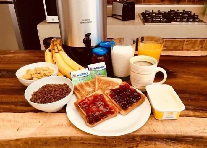 Sunflower Backpacker & Bar Rimini